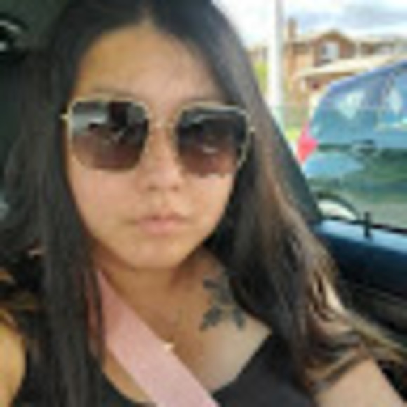 Meet your Posher, Shirley - Picture 1 of 1